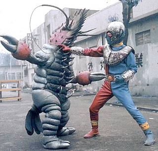 Silver Shrimp vs Kikaida 01